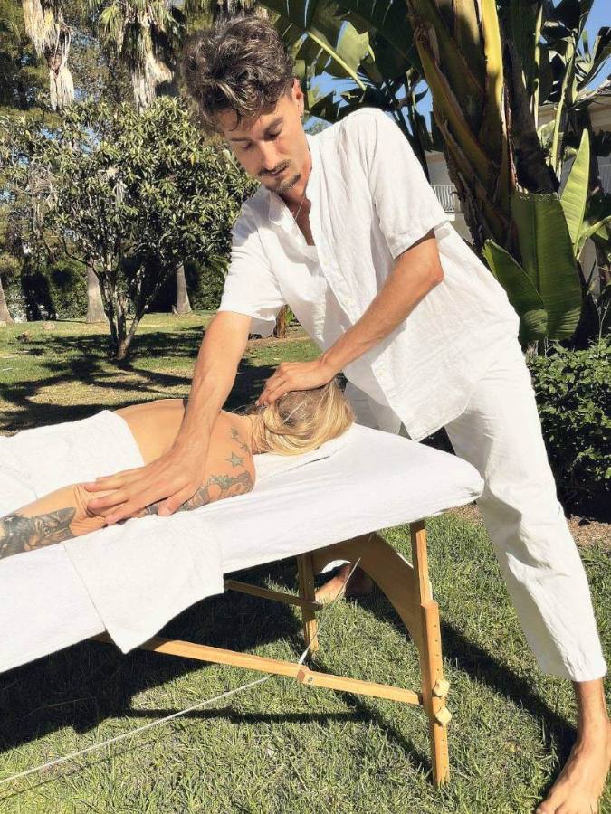 A bespoke outdoor massage set up in an Algarve villa garden